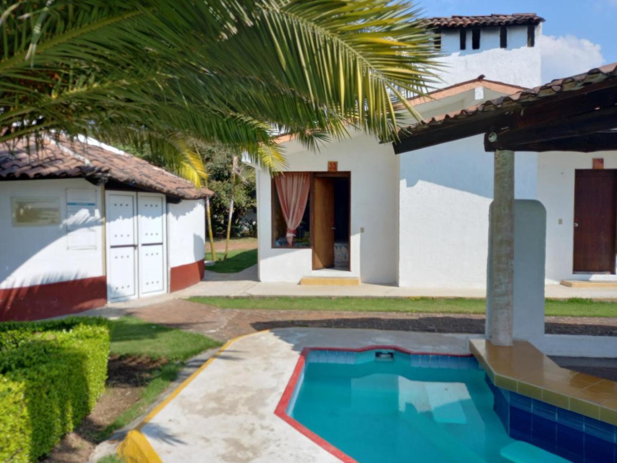 Hm Hotel El Rancho Las Margaritas Валье-де-Браво Экстерьер фото